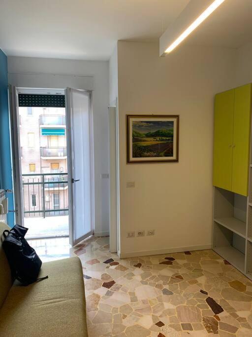 מילאנו Cozy 1-Room Studio In Giambellino מראה חיצוני תמונה
